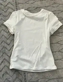 Suukdess white t shirt 