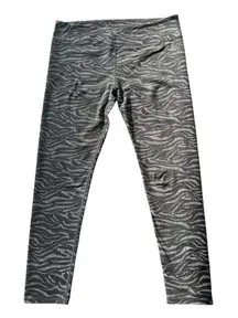 Fabletics High Waisted Zebra Black Leggings‎ Size L Edgy Activewear Athleisure