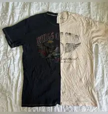 Hollister  SIZE M Split Colored Beige and Black Comfy T-Shirt With Design