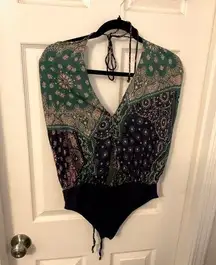 Olivaceous back tie halter bandana top is lightweight size m