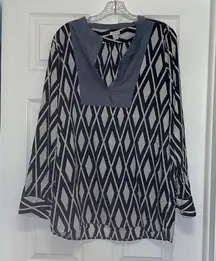 ✨J Crew Factory Black & White Diamond Print Tunic Top