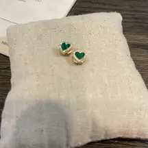 Small green heart studs earrings