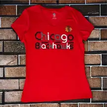NWOT Chicago Blackhawks tee women’s
Size small red