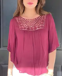 Beautiful flowy blouse 