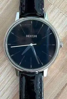 Nixon Watch Movin’ Out The Kensington Black Dial and Leather Strap