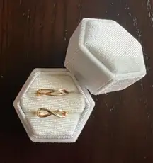 10k Gold Plated (2) in a Set Toe Rings NWT