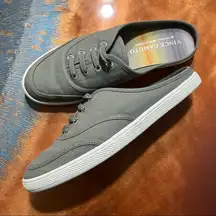 Vince Camuto Celiste Slip on green sneakers washable size 9.5