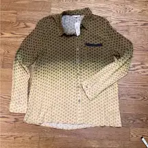 NWT. Blouse from mystery. Size Large. Gold hombre