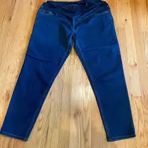 Time And Tru Maternity dark wash‎ jeans size XL (16-18)