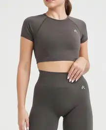 Effortless Seamless Short Sleeve Crop Top Deep Taupe