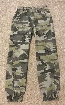 camo pants 