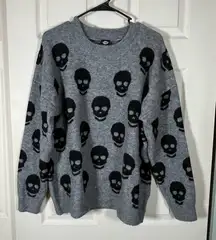Bobeau Gray Skull Pattern Crewneck Sweater