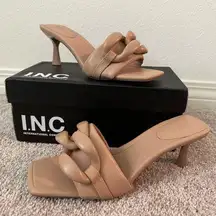 NIB NWT INC Women’s Jemya Slip on Mule Sandal 8.5 Tan