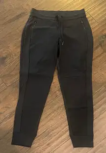 Athleta Black Jogger Pants 8 EUC