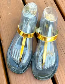 Cute sandals in gold🌟🌟🌟