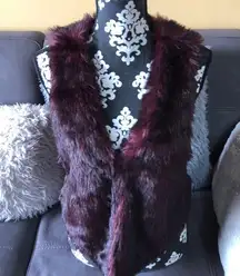 ME JANE Burgundy Faux Fur Vest Size M