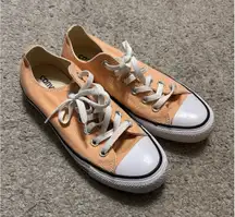 Converse Chuck Taylor Low Top‎ Sneakers Peach Size 7 Women  (23640)