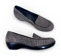 Dansko Grey Herringbone Leather Loafers Womens 7 Dark Academia Preppy Comfort