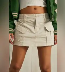 Urban Outfitters Y2K Cargo Mini Skirt - Beige/Khaki - L
