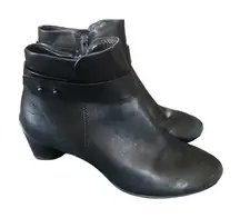 ECCO Sculptured 45 Ankle Bootie 6-6.5 Butter Soft Leather Black Dark Acadamia