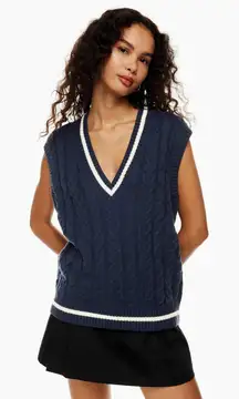 Aritzia Sunday Best Winston Sweater Vest (Size S)