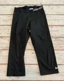 Nike Pro Cropped Pants Medium