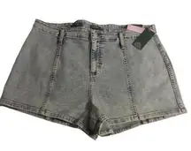 Wild Fable Super High Rise Light Wash Denim Jean Shorts Size 16