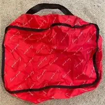 Victoria’s Secret pink travel bag