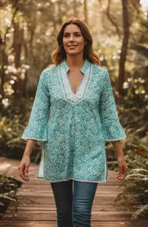 Brooks Brothers 346 Blue Floral Cotton Tunic Top Crochet Lace V-Neck Small Boho
