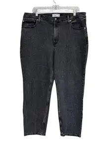 Abercrombie The High Rise Mom Jean in Washed Black - Size 33/16