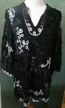 Once Again - Black & White Embroidered Tunic Top Size L