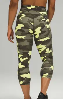 Lululemon Swift Speed High-Rise Crop 21"
Heritage 365 Camo Crispin Green Multi