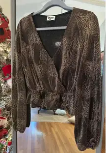 Show Me Your Mumu Blouse Small‎ Black and Gold Metallic