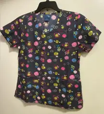 Zoe + Chloe Womens Scrubs Scrub Top Shirt S Bust 38” Dark Gray Bees Hearts Bee