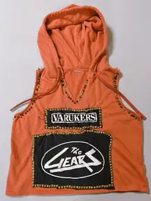 Orange Gold Spiked Studded ‘Varukers’ ‘The Gears’ Punk Rock Band Patches Sleeveless Cut-Off Pullover Hoodie Top Shirt Size L 🧡