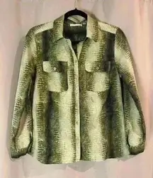 Women’s Green Notations Buttons Down