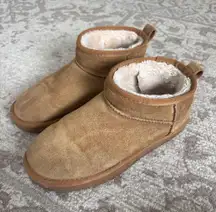 Cushionaire Mini Boots