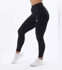 ALPHALETE WOMEN'S ELMTS ZIP JOGGER -Black , Size XS
