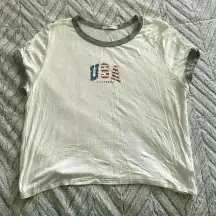 Atticute USA short sleeve tshirt‎ size large