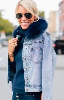 Tuckernuck Pomander Place Fur Collar Denim Jacket size M