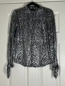 Michael Kors Women’s Black/Silver Snake Print Long Sleeve Top Size Medium