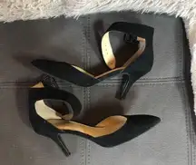 LIZ CLAIBORNE Black Heels S8