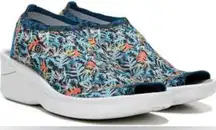 Bzees secret multicolored sling back wedge sandals women’s size 9 casual