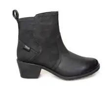 NWOB Teva Anaya Chelsea Waterproof Boots