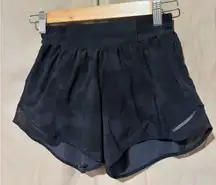 Lululemon Hotty Hot Short II *Long 4"