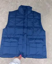 Beyond Yoga‎ Women's Blue Puffer Vest Front Pockets Size Medium NWT