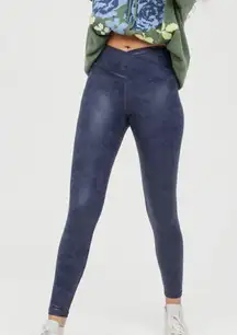 Aerie OFFLINE  Hugger Crossover High Waisted Crackle Legging