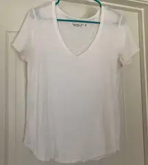 Abercrombie & Fitch Soft AF Essential V-neck tee
