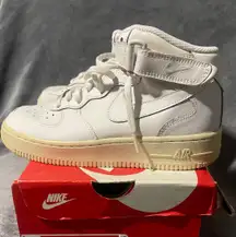 Nike Air Force 1 High-Top Shoes