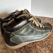 Women’s Remonte lace up ankle boots in havanna/leaf colorway size‎ 40